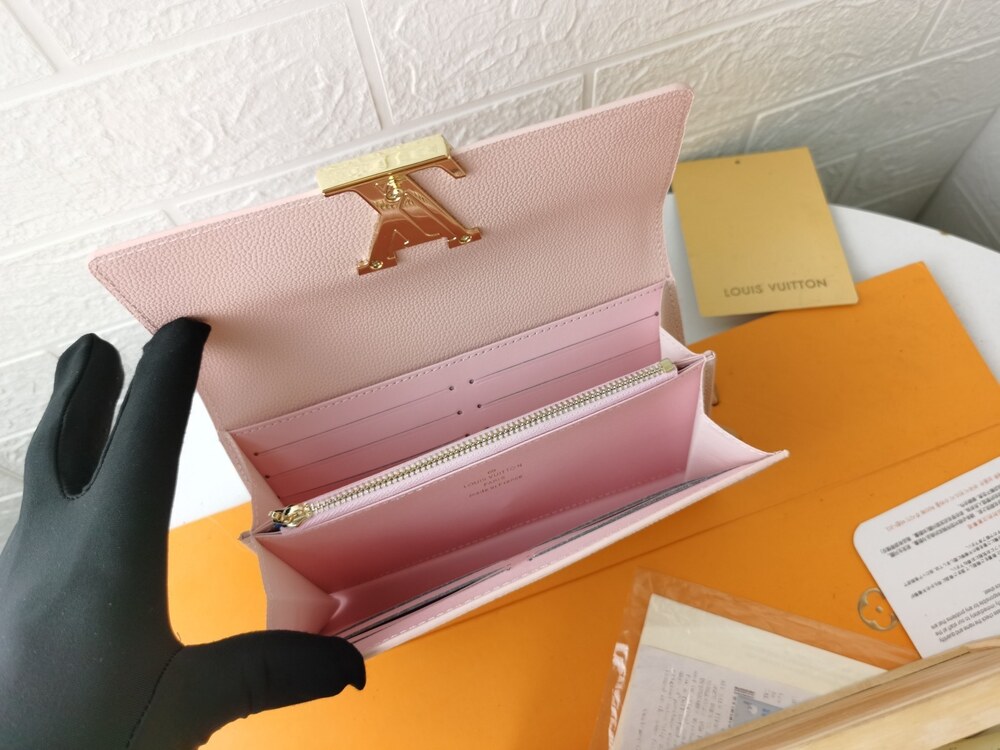 Louis Vuitton Capucines Long Wallet in Rose Pink - Picture 7 of 8
